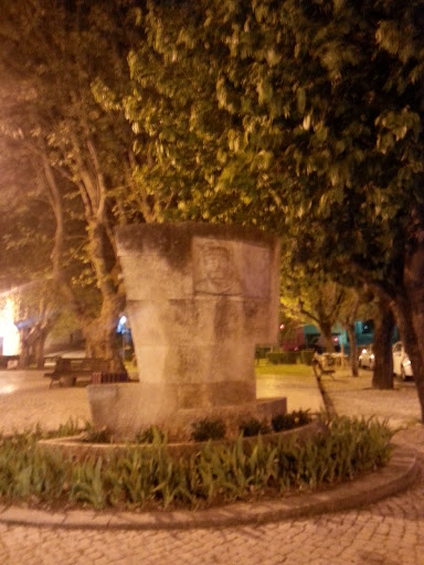 Praça Luís Vaz de Camões 