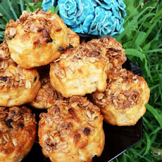 Cranberry Apple Crumble Muffins