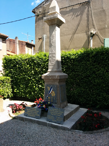 Monument Aux Morts De Saint Savournin