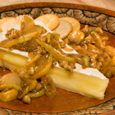 Brie With Balsamic Pears