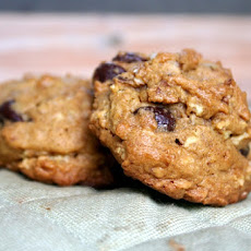 Halloween Pumpkin Oatmeal Cookies