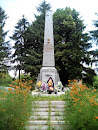 Пам'ятник воїнам що загинули у ВВВ.