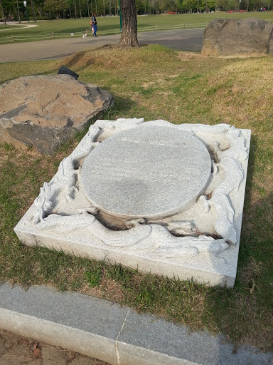 용의 발 광장