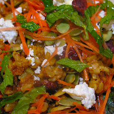 Carrot salad with grains