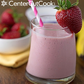 Berry Banana Greek Yogurt Smoothie