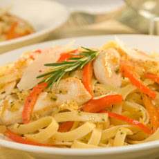 Red Pepper & Rosemary Chicken Over Fettuccine