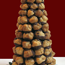 Christmas Croquembouche