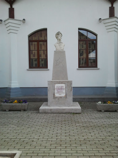 Csenger Petőfi Sándor szobor