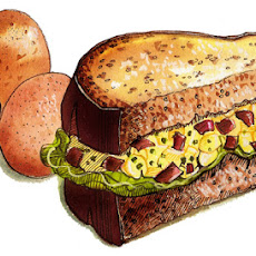 Crumbled Bacon and Hard-boiled Egg Sandwiches
