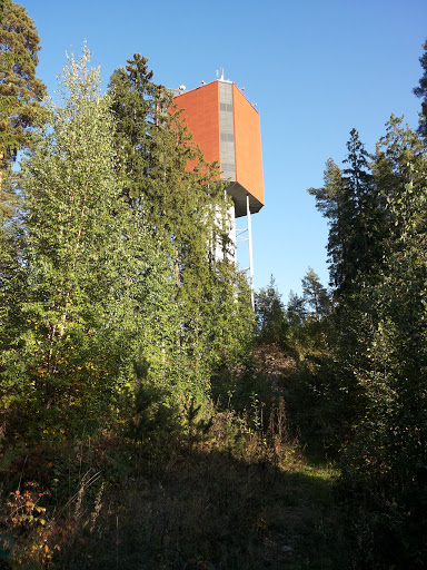 Tuusulan uusi vesitorni Kievarissa