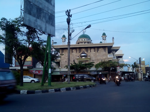 Masjid Solo Baru deket Ir Soekarno