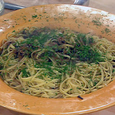 Linguine with Caramelized Onions, Kalamata Olives and Pecorino Romano Cheese