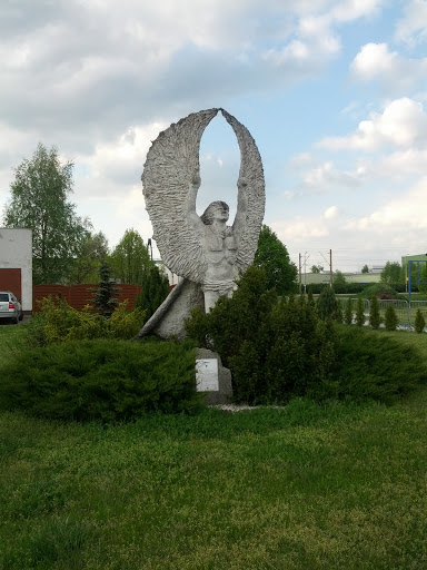 Pomnik Ikara na Ligowcu 