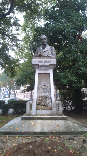 Monumento Pietro Zorutti 