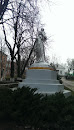 Памятник Матери И Ребёнку