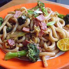 Simple Stir-fried Udon