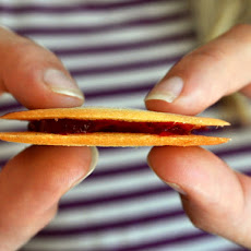 Vanilla Lingonberry Sandwich Cookies