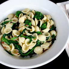 Orecchiette with Broccoli Rabe, Red Pepper Flakes, and Anchovies Recipe