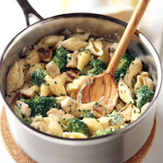 Mac and Cheese with Chicken and Broccoli