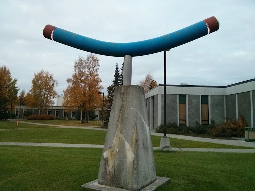 Curvature Statue