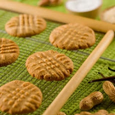 GET RAW Peanut Butter Cookies