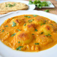 Dum Aloo - Baby Potatoes in a spicy gravy!