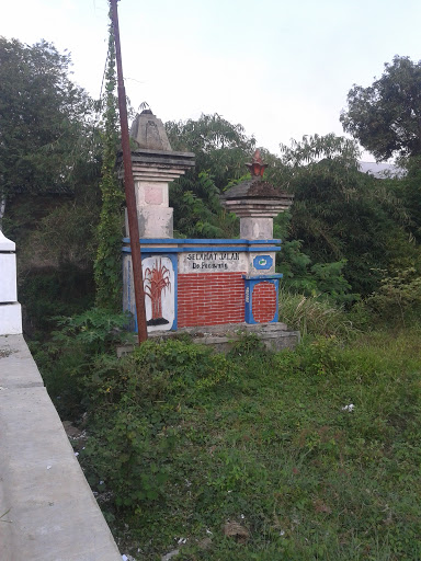 Old Border Sign of Pedawang Village