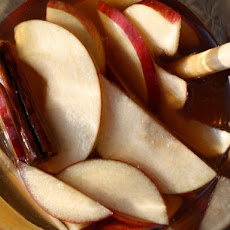 Apple Cinnamon Sparkling Sangria