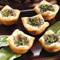 Mushroom Garlic Cream Tarts