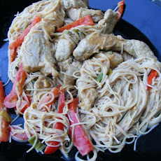 Spicy Peanut Pork W/Rice Noodles