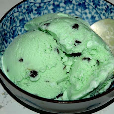 Chocolate Chip Peppermint Ice Cream