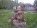 Скульптура Медведица И Медвежонок 