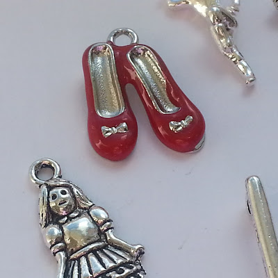 Wizard Of Oz Themed Charm Pack Silver Plated 6 Charms
