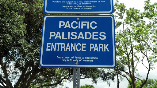Pacific Palisades Entrance Park