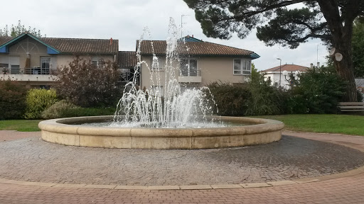 Fontaine De Gazinet