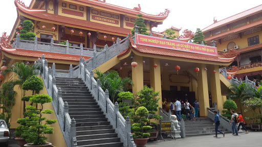 Phổ Quang Pagoda.