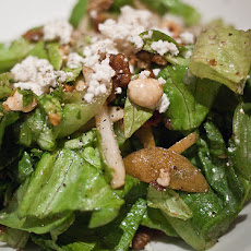 Arugula Salad With Grilled Mushrooms & Goat Cheese