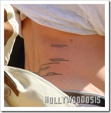  Angelina Jolie habla de embarazo, sexo y tatuajes
