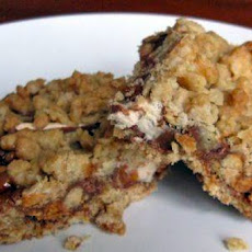 No-Bake Snickers Snack Bars-Use up That Leftover Halloween Candy