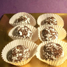 Apricot Almond Chocolate Balls
