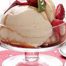 Sour Cream Strawberry Custard