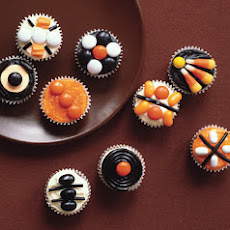 Mini Halloween Pumpkin Cupcakes