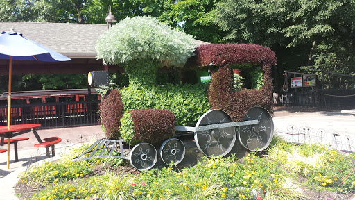 Train Topiary