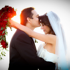 by Simon Charlton - Wedding Bride & Groom ( dubai wedding, simon charlton photography, dubai photographer )