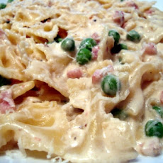 Biaggi's Farfalle Alfredo