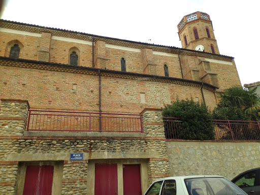Église De Montaux