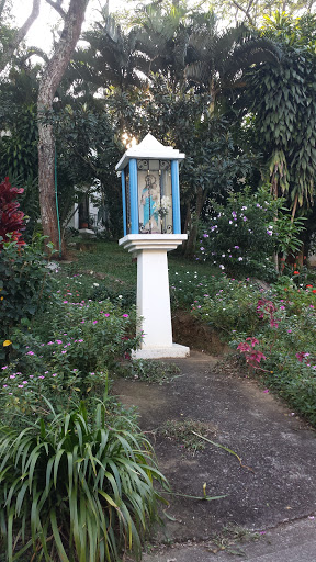 Monumento A La Virgen Santa Monica