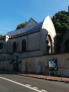 Église Romane De Sevres