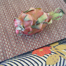 Cinque Doigt Marie’s Dragon Fruit Fizz