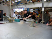 H�r smakar vi p� drycken direkt fr�n Washback. Det tog tid innan man blev av med denna bismak n�r man drack whisky.
